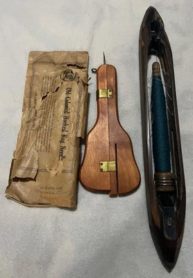 Antique Wooden Rug Needle Tool & Vintage Loom Boat Shuttle With Blue Thread - Image 1 of 4