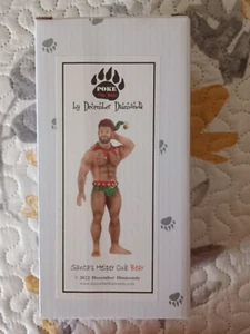 December Diamonds Poke the Bear Santa's Helper Cub Bear Ornament NRFB - Bild 1 von 2