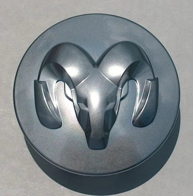 Cargador de tapa central de rueda Magnum Durango OEM de fábrica Dodge Ram Foto 1 de 4
