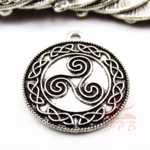 Celtic Triskelion Charms - 5/10/20 Antiqued Silver Plated 29mm Pendants SC7395 - Picture 1 of 2
