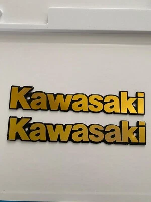 Nueva insignia de tanque de combustible de metal Kawasaki Kh125/gt550 genuina hecha en Tailandia Foto 1 de 2