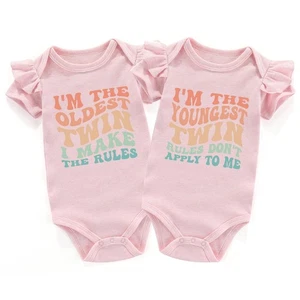 Ich bin der älteste Zwilling Jüngste Zwillinge Babyartikel Must Haves Neugeborene Zwilling Outfits... - Bild 1 von 6