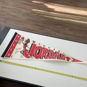 1980’s Michael Jordan #23 Chicago Bulls Full Size Felt Pennant NBA Salem Cartoon - Picture 1 of 5