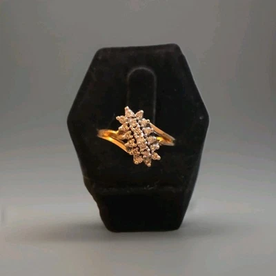 Anel feminino tamanho 7 ouro amarelo 14k cachoeira aglomerado diamante bypass coquetel - Imagem 1 de 4