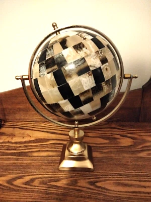 Современный домашний глобус Sagebrook с коричневой и золотой отделкой - Изображение 1 из 3