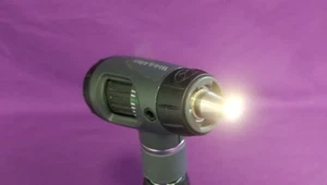 Welch Allyn 23810 MacroView 3.5V Fiber-Optic Otoscope - Working with Defect-L71 - Picture 1 of 6