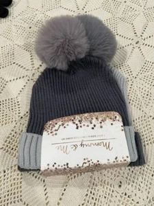Mommy & Me 1 Adult Size 1 child matching set of beanies Gray pom pom T6 - Picture 1 of 6