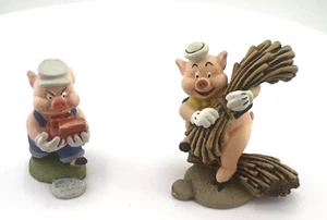 Disney Enchanted Places Miniatures PRACTICAL PIG & FIDDLER PIG Mini Figurines - Picture 1 of 19