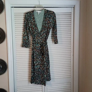 Diane Von Furstenberg Vintage Wrap Dress Sz 10 Brown Teal 100% Silk DVF 70s Leaf - Picture 1 of 6