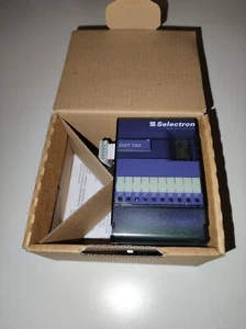 Selectron MAS Output Modul 8DO / DOT 702 / DOT 702 / 44120011 / new - Bild 1 von 3