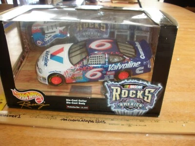 Hot Wheels Racing NASCAR Rocks Valvoline 25135 1:18 1999 MIB LE SCARCE - Image 1 of 4
