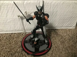 Mezco One:12 Collective Wolverine PX Previews Exclusive X-Force - Picture 1 of 3