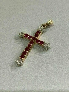 2.00 CT Round Shape Simulated Garnet Men's Cross Pendant 14K Yellow Gold Plated - Picture 1 of 7