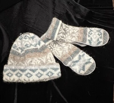 Nuevo con etiquetas Juego de gorro y manopla de doble puño 100 % lana islandesa  Foto 1 de 4