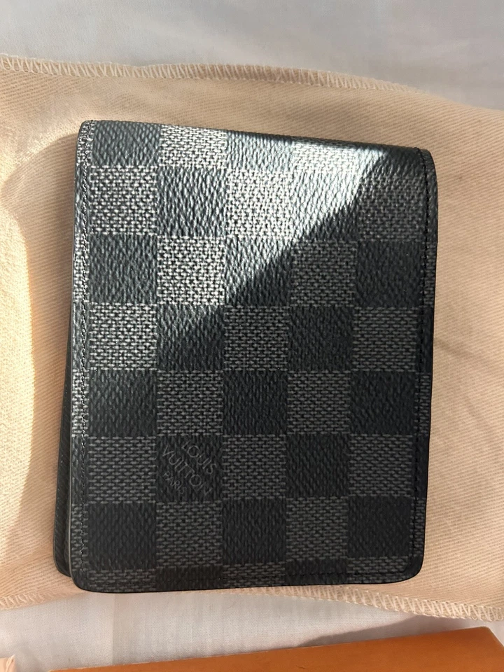 Louis Vuitton Men’s Multiple Wallet - Image 1 of 3