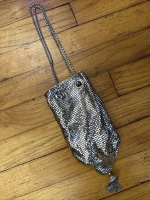 Bolso de malla Whiting and Davis malla plateada vintage Foto 1 de 4