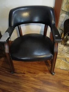 vintage leather arm chair - Picture 1 of 3