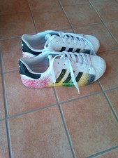 adidas superstar nere con schizzi