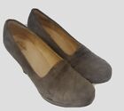 Clarks Womens 7M Brown Suede Leather Closed Toe Pumps Heels Shoes