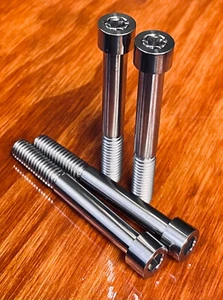 4 Stück Titan 5/16 - 18 x 2,5 Zoll Länge - Zylinderschraube mit Innensechskant SHCS 6Al4V Klasse 5 - Bild 1 von 1