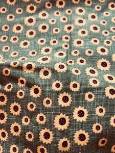 Vintage Mini Sunflowers Quilt Fabric 22”x44” Yellow Green Brown - Picture 1 of 1