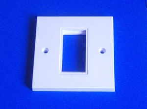 Cat5e/Cat6 Module 25x50mm Single Gang Faceplate 10 Pack - Picture 1 of 1