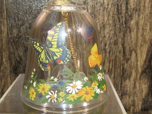 Campana mariposa vintage 1990 Avon flores de margarita transparente 24 % cristal flores - Imagen 1 de 8