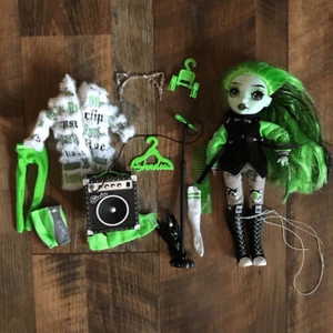Rainbow Vision Shadow High Neon HARLEY LIMESTONE Doll Green Fashion Accessories - Picture 1 of 7