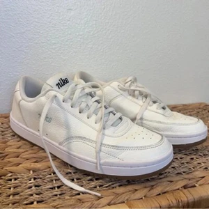 Nike Court Vintage Premium White Sail Turnschuhe CW1067-103 Damengröße 10,5 - Bild 1 von 9