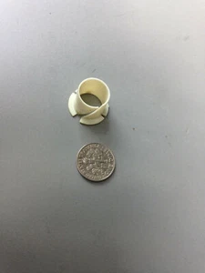 JOHNSON EVINRUDE 305581 0305581 HOOD LATCH BUSHING FITS 9.9 14 & 15HP 74 to 89 - Picture 1 of 2