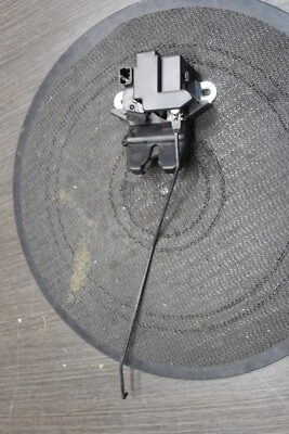 Actuador de cierre de maletero Hyundai Sonata 2006-2008 con varilla y palanca Foto 1 de 4