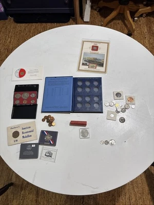 Lote de cajones de chatarra incl (3) monedas de plata de Estados Unidos conjuntos de prueba de Estados Unidos monedas de otro mundo #C9845B Foto 1 de 4