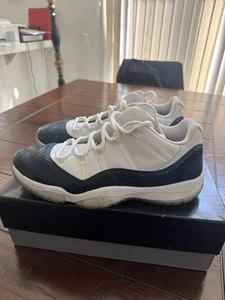 Herren Jordan 11 XI Retro niedrig Größe 12 100 % authentisches Schlangenleder blau - Bild 1 von 10