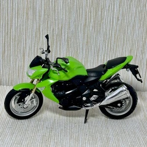 Welly '07 Kawasaki Z 1000 1:18 Green Diecast Model - Picture 1 of 8