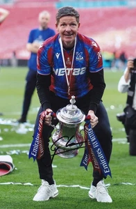 Football - Oliver Glasner - Hand Signed 12x8 Inch Photo - Crystal Palace - COA - Picture 1 of 1