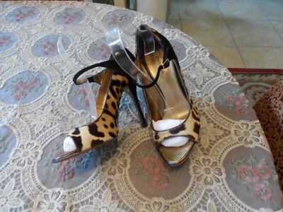 New Roberto Cavalli Black Suede/Brown Cheetah Print Calf Hair Pumps Size 7.5B - Image 1 of 4