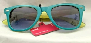 TREND Sunglasses UNISEX 100% UV Protection GREEN WITH CONTRASTING FRAME COLOR - Picture 1 of 1