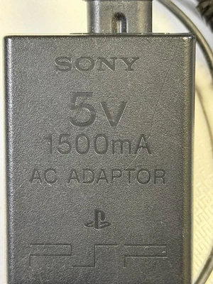 Adaptador de corriente alterna Sony PSP 380 salida 5 V 1500mA PROBADO FUNCIONA Foto 1 de 4