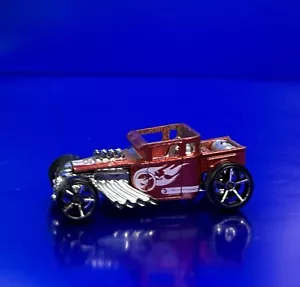 Hot Wheels Treasure Hunt Bone Shaker Rosso Raro Scala 1:64 Sciolto Diecast - Foto 1 di 6
