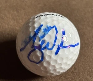 Pelota de golf firmada por Tiger Woods, con certificado de autenticidad - Imagen 1 de 4