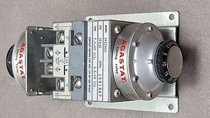 Relé de sincronización AGASTAT 2432 VDD, bobina 32vdc, 2,5 a 50 segundos - Imagen 1 de 9