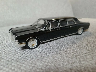 Die cast 1/43 Modellino Lincoln Continental Strechted Limousine  - Immagine 1 di 4