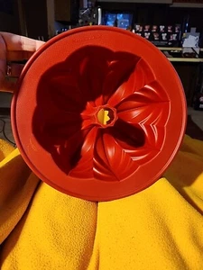 Kitchen Aid Silicone Bakeware Full Size Red Tube Bundt Cake Pan / JELLO MOLD - Picture 1 of 5