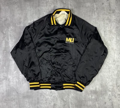 Chaqueta de Colección Millersville University Satén Varisty Bordada Adulto Talla M Foto 1 de 4