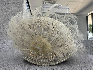VTG George ZAMAU'L Womans Boutique Feather Diamond Like Hat/Beret Feathers Wool - Picture 1 of 8