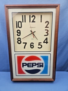 Vintage Hanover Pepsi Wall Clock Wood Trim - Picture 1 of 6