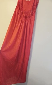 Vintage Petra Fashions Made In USA Long Lacy Red Nylon Nightgown Sz L Soft Comfy - Picture 1 of 7