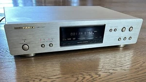 Sintonizzatore RDS Marantz ST-6000 color Oro Champagne - Foto 1 di 4