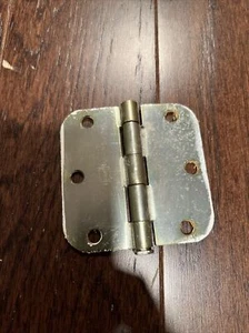 Viti cerniere ottone massiccio 3,5" incluse usate funzionanti alcune hanno un po' di vernice - Foto 1 di 3