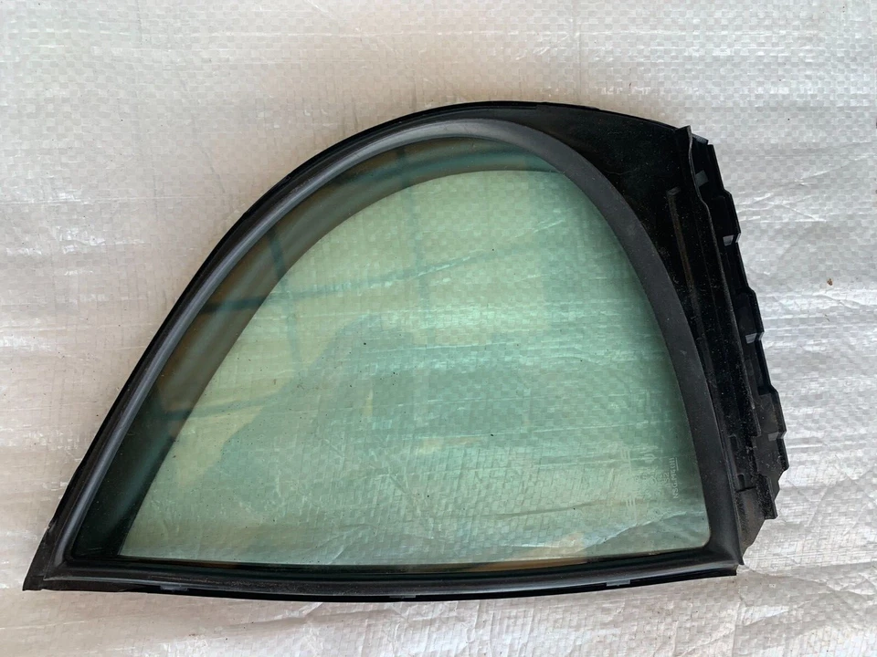 Lexus Es300 2002 puerta trasera izquierda lado del conductor cuarto ventilación ventana vidrio OEM Foto 1 de 2